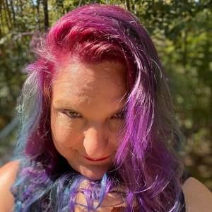 Meet your Posher, Michele